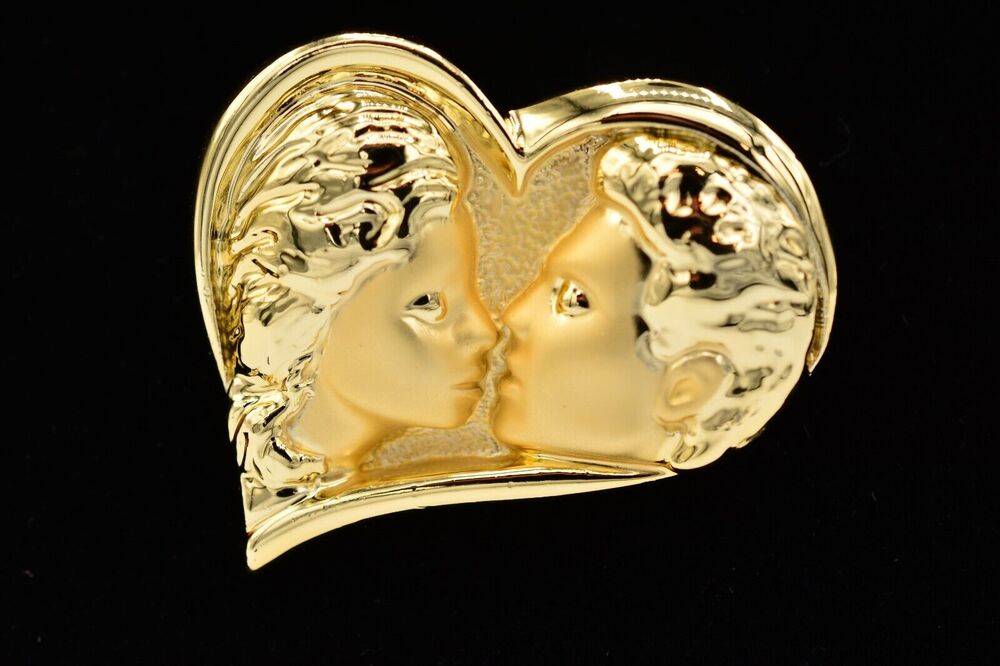 AJC Vintage Kissing Couple Pin Brooch Heart Brushed Gold Love Valentine's 1980s